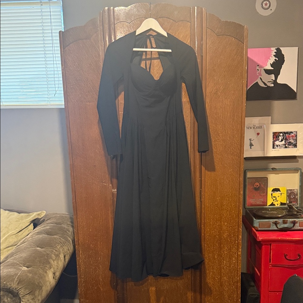 Elegant Black Long Sleeve Dress